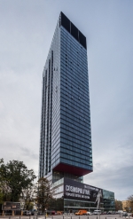 unGuard SN62/34 na fasadzie nowoczesnego biurowca Cosmopolitan- Twarda Tower, Guardian