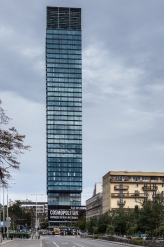 unGuard SN62/34 na fasadzie nowoczesnego biurowca Cosmopolitan- Twarda Tower, Guardian