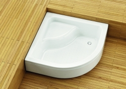 fot. brodzik Aquaform 550 PLUS, głęboki z siedziskiem i obudową