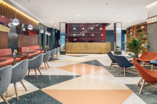 PRL-owska inspiracja we wnętrzach hotelu Altus
